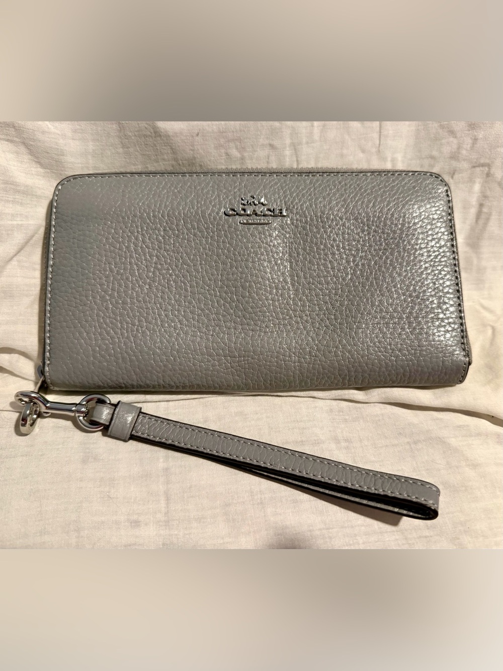 Coach Pebbled Leather Zip Wristlet in Gray